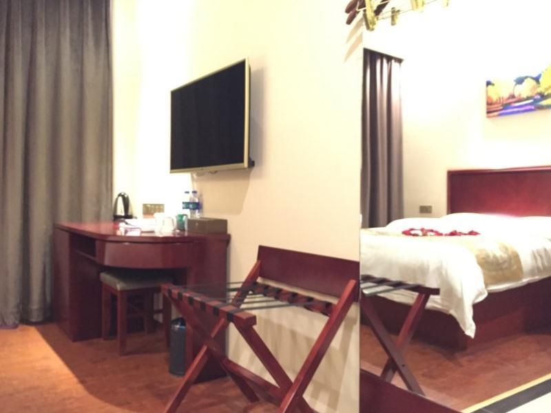 Greentree Inn Henan Hebi Hengshan Road Business Hotel Dış mekan fotoğraf